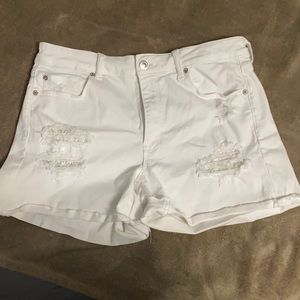 American Eagle white shorts size 16